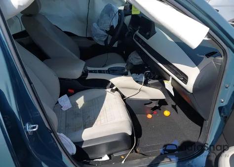 2023 Honda Hr-V Awd Lx z USA, uszkodzony, nr VIN 3CZRZ2H38PM747175